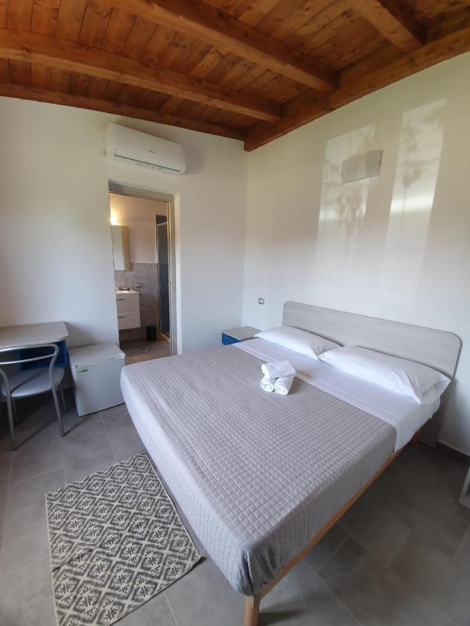 Affittacamere Samar San Teodoro  Extérieur photo