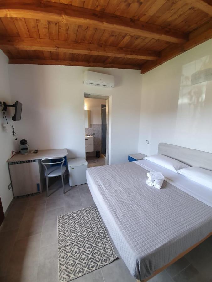 Affittacamere Samar San Teodoro  Extérieur photo